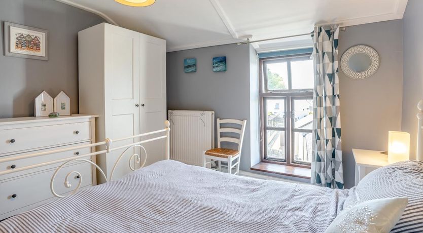 Photo of 2 Bed in Mumbles