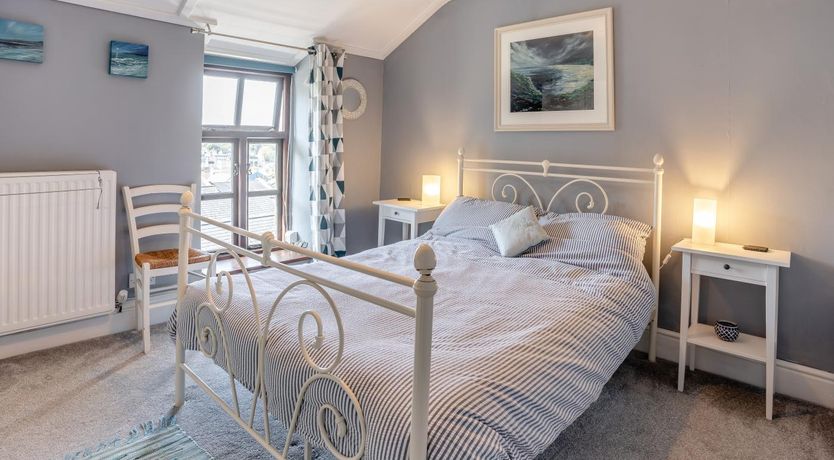 Photo of 2 Bed in Mumbles