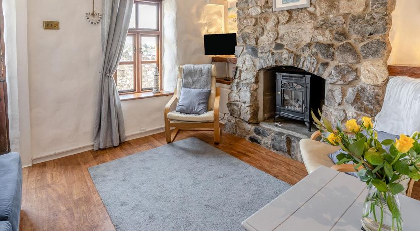 Photo of 2 Bed in Mumbles