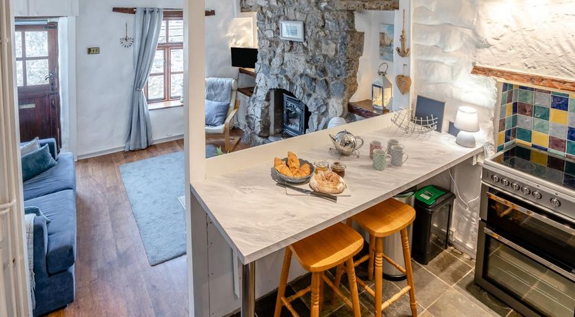 Photo of 2 Bed in Mumbles