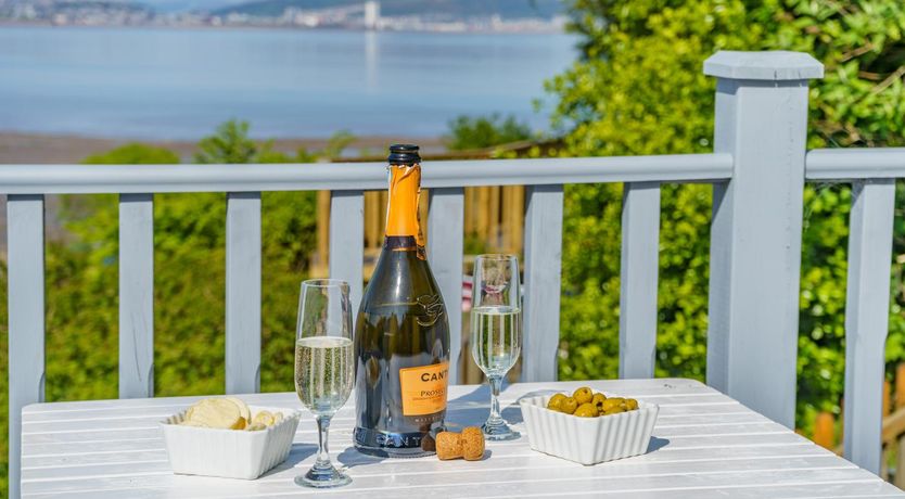 Photo of 2 Bed in Mumbles