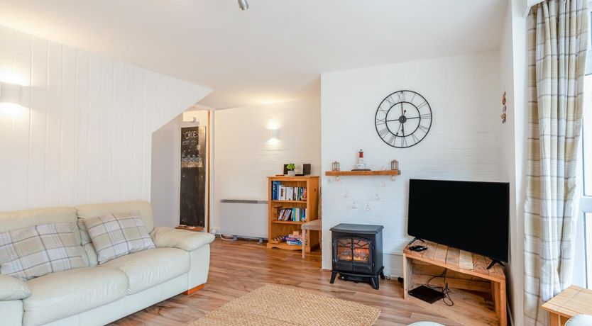 Photo of 2 Bed in Tenby