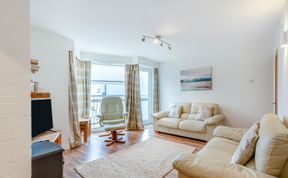Photo of 2 Bed in Tenby