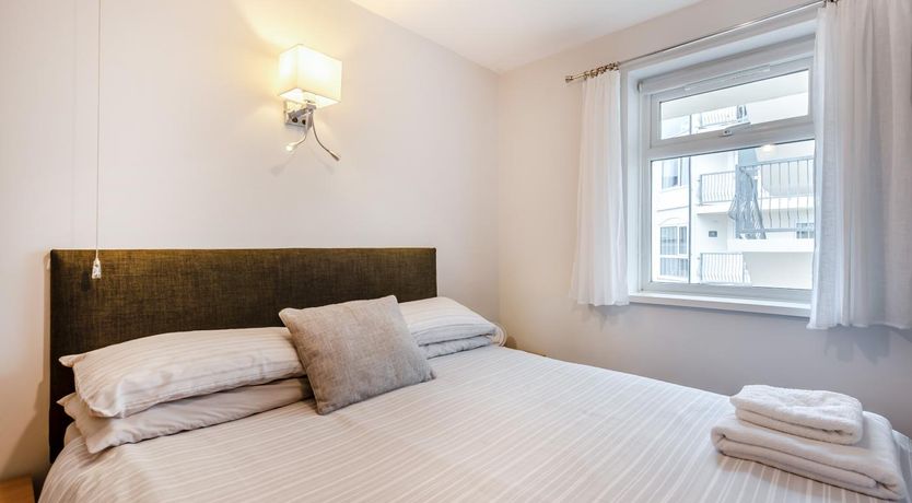 Photo of 2 Bed in Tenby