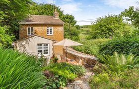 Photo of 2-bed-in-stoke-abbott