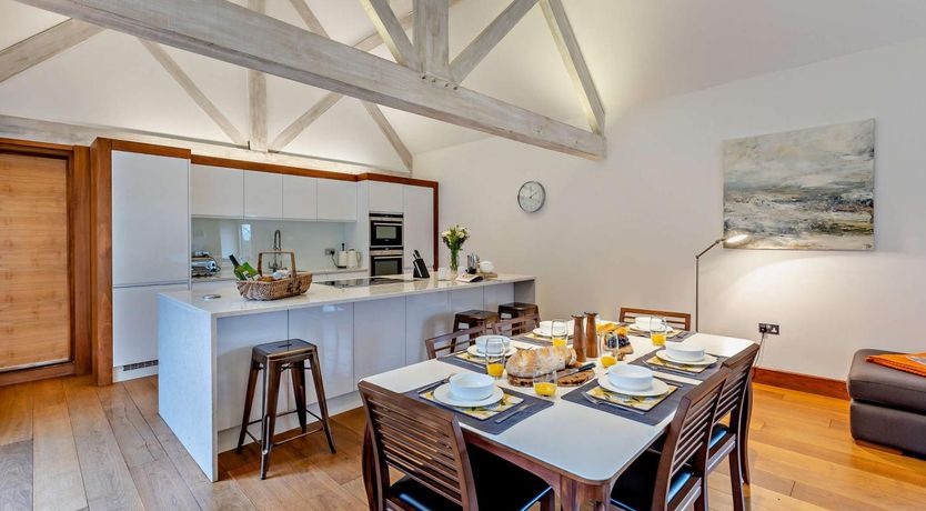 Photo of 3 Bed in Downton-on-the-Rock