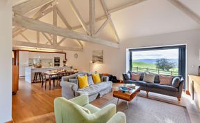 Photo of 3 Bed in Downton-on-the-Rock