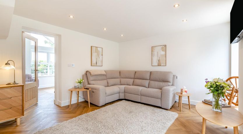 Photo of 1 Bed in Barlow