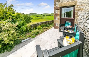 2 Bed in Earl Sterndale Holiday Home