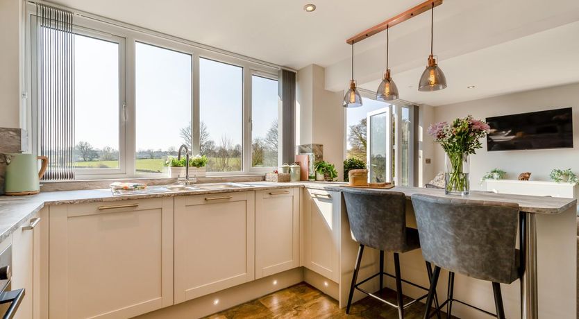 Photo of 2 Bed in Matlock