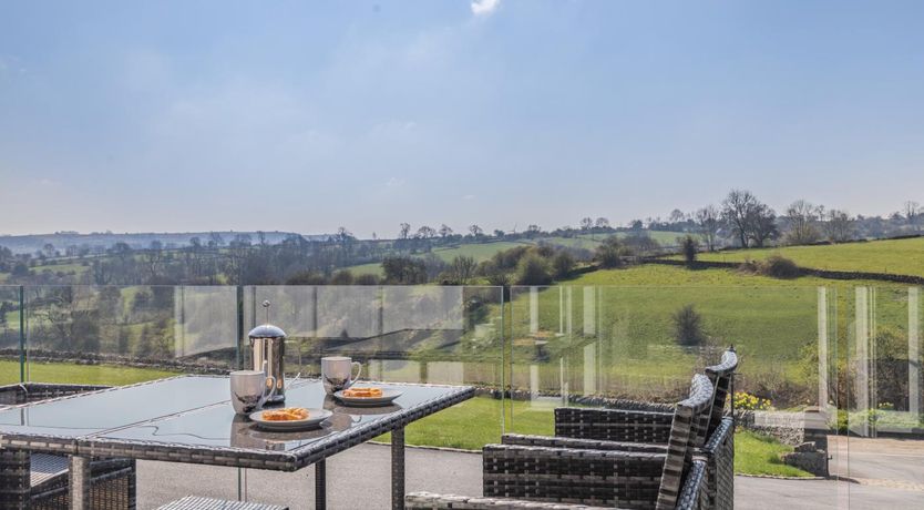 Photo of 2 Bed in Matlock