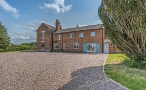 Photo of 7 Bed in Burlton