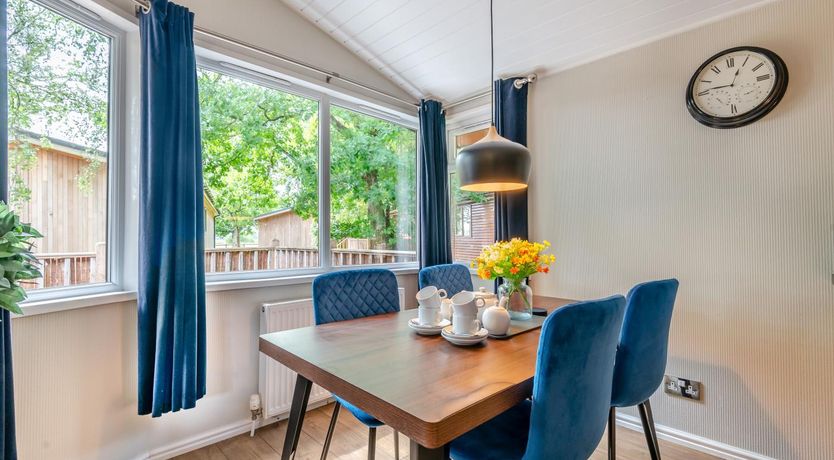 Photo of 2 Bed in Kingham