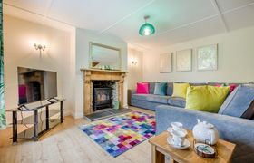 Photo of 2-bed-in-st-issey-3
