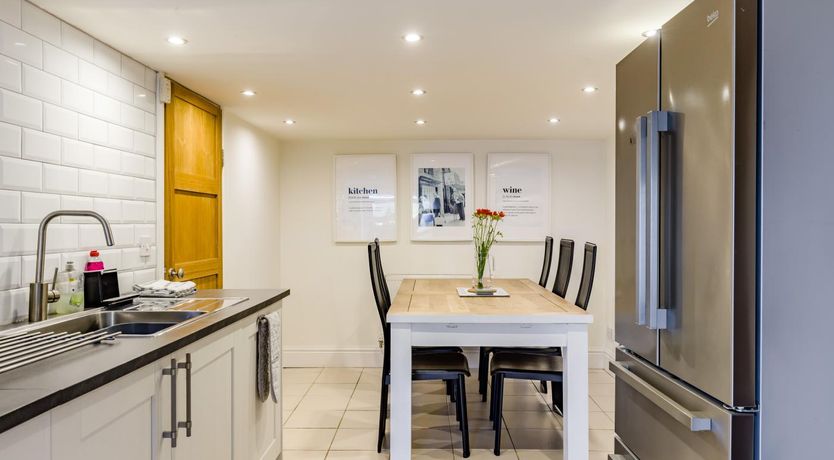 Photo of 3 Bed in Whaley Bridge