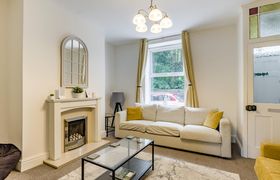 Photo of 3-bed-in-whaley-bridge