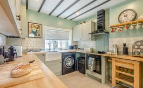 Photo of 3 Bed in Hythe