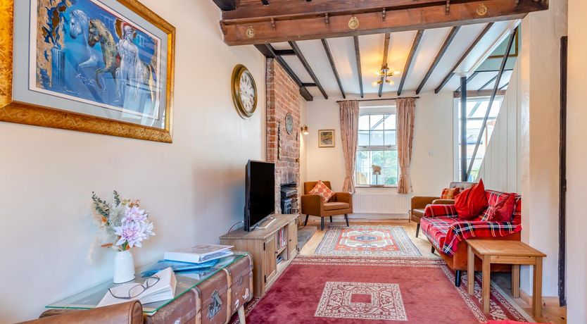 Photo of 3 Bed in Hythe