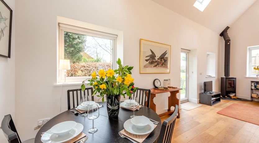 Photo of 2 Bed in Battle