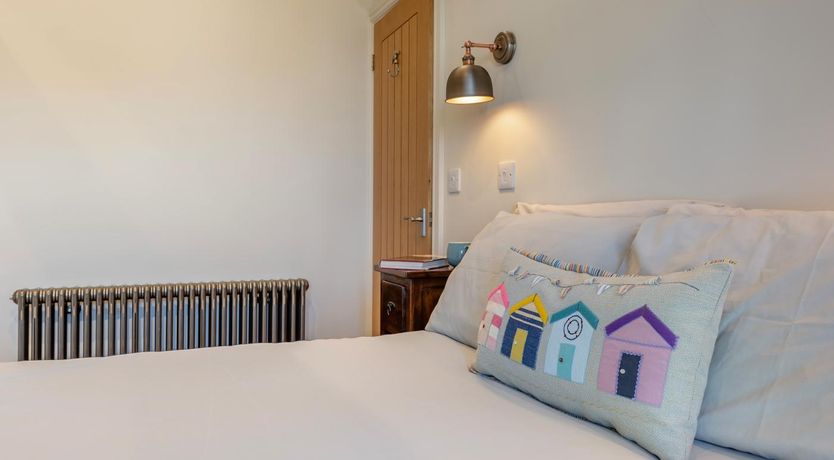 Photo of 2 Bed in Little Haven