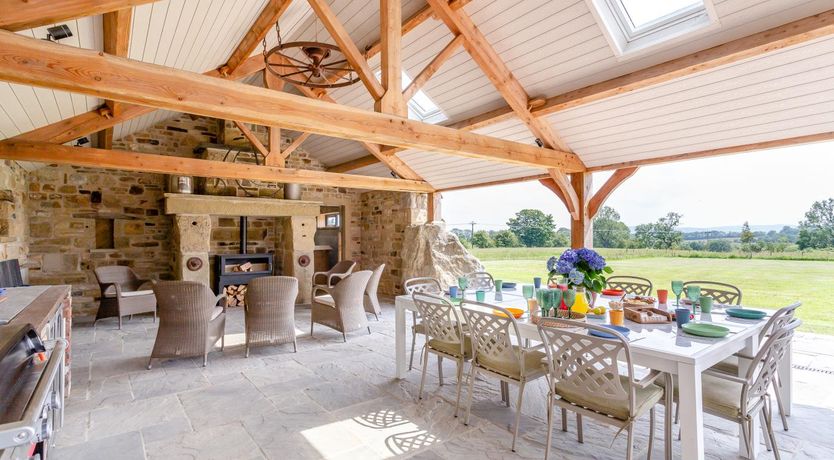 Photo of 5 Bed in Wigglesworth