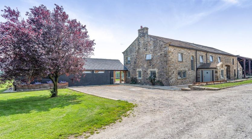 Photo of 5 Bed in Wigglesworth
