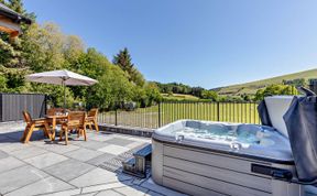 Photo of 2 Bed in Llanarmon Dyffryn Ceiriog