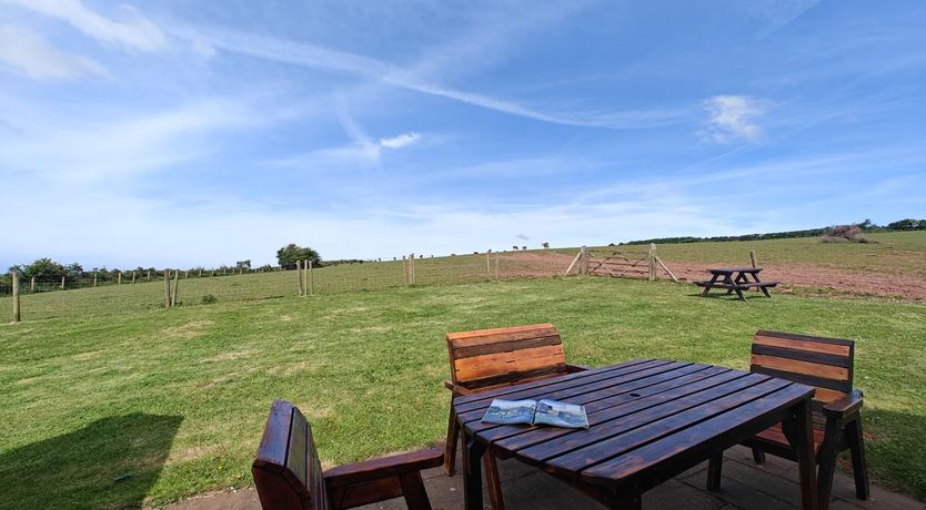 Photo of 4 Bed in Malborough