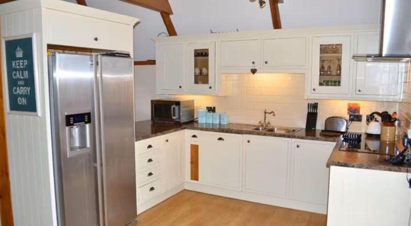 Photo of 4 Bed in Malborough