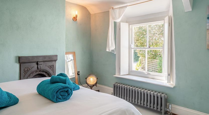 Photo of 3 Bed in St. Teath