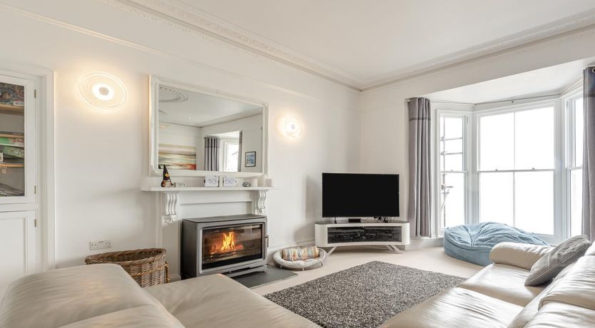Photo of 2 Bed in Tenby