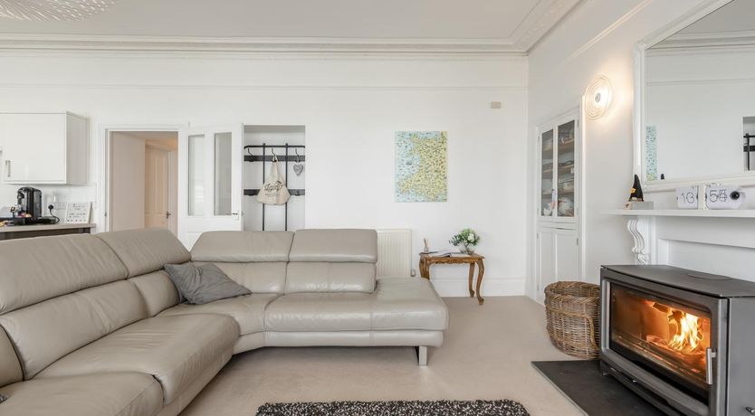 Photo of 2 Bed in Tenby