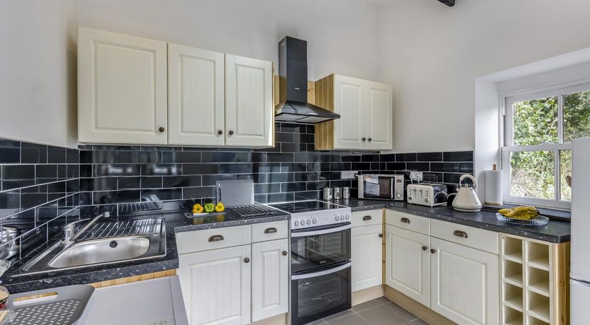 Photo of 1 Bed in Abergynolwyn