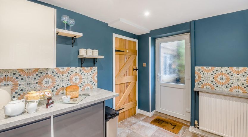 Photo of 2 Bed in Thornton Dale