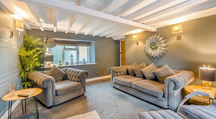 Photo of 2 Bed in Thornton Dale