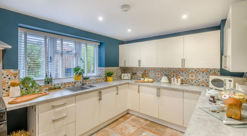 Photo of 2 Bed in Thornton Dale
