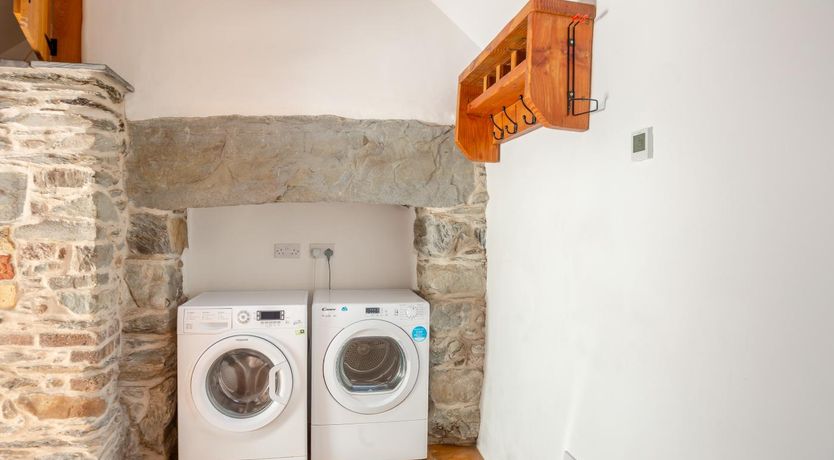 Photo of 2 Bed in Penmaenpool