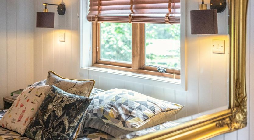 Photo of 1 Bed in Milton Abbas