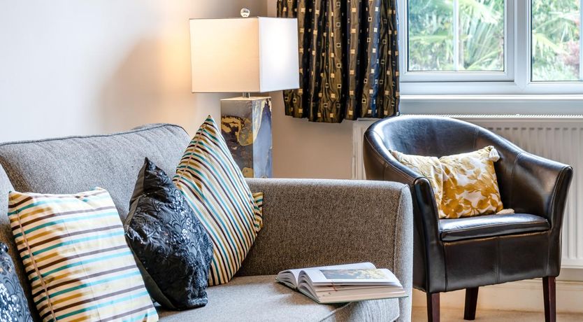 Photo of 5 Bed in Oxwich