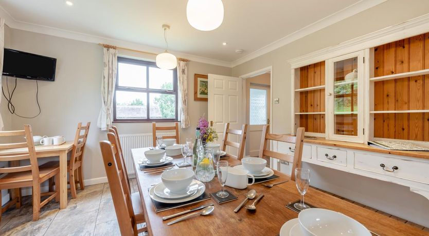 Photo of 4 Bed in Dihewyd