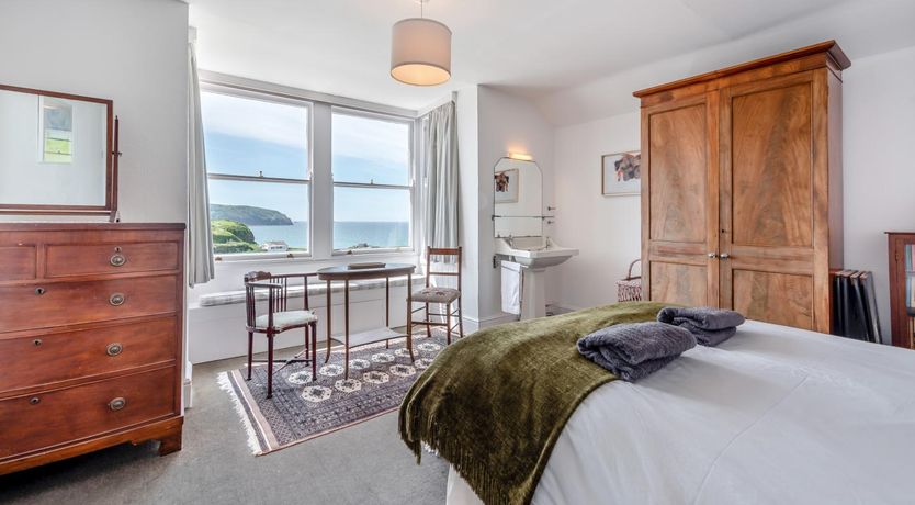 Photo of 4 Bed in Little Haven