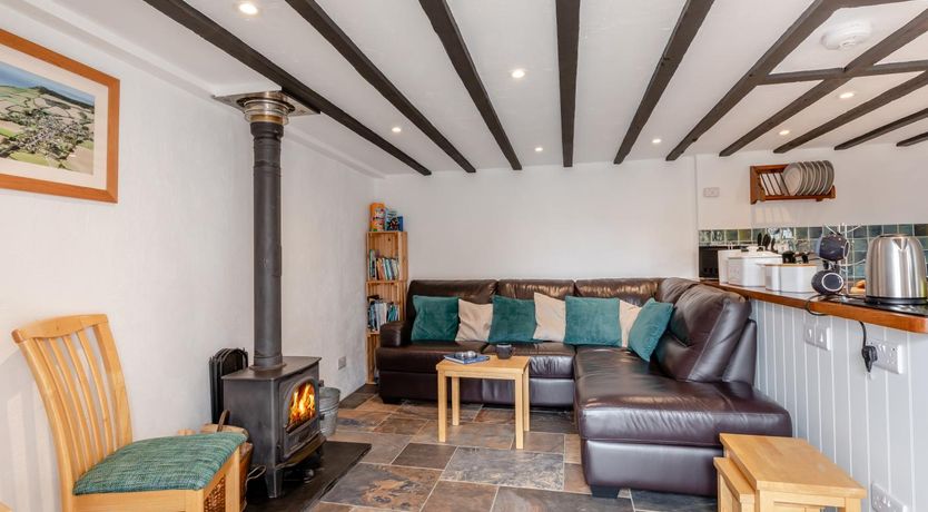 Photo of 2 Bed in Chideock