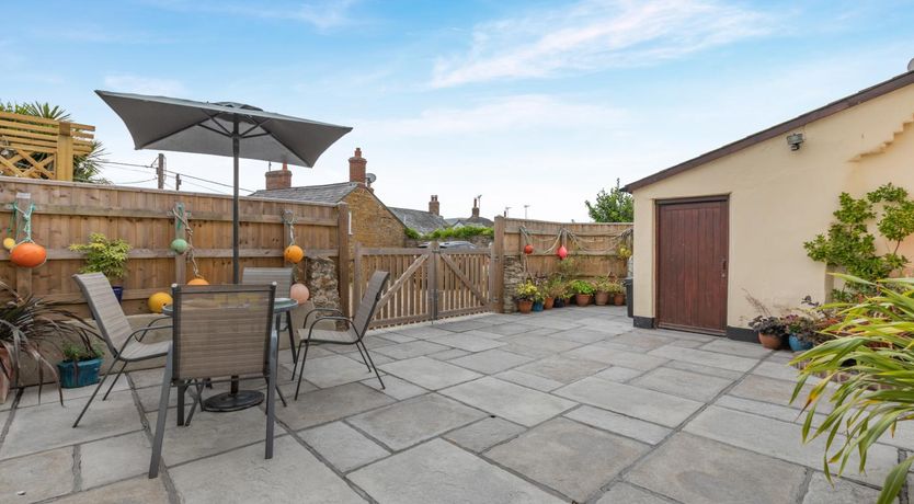 Photo of 2 Bed in Chideock