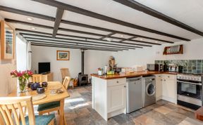Photo of 2 Bed in Chideock