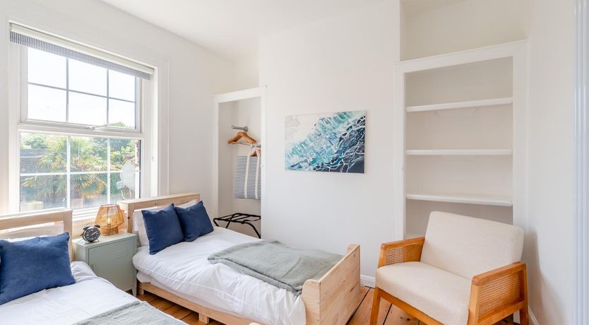 Photo of 4 Bed in Deal