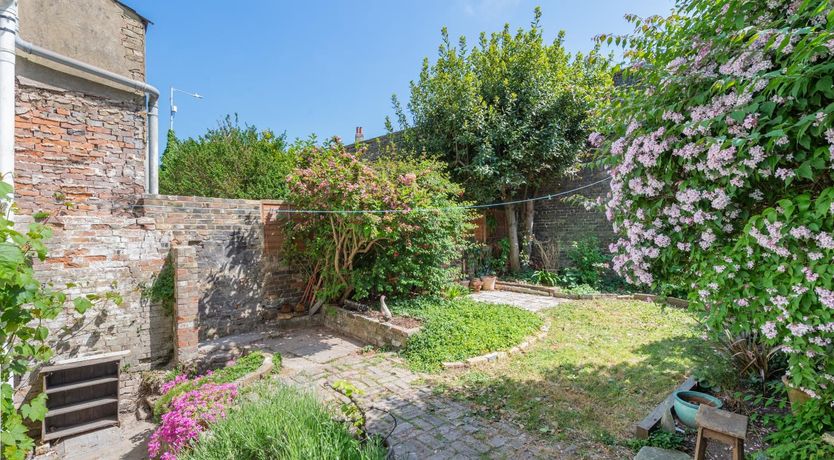 Photo of 4 Bed in Deal