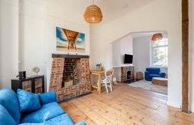 Photo of 4-bed-in-deal-1