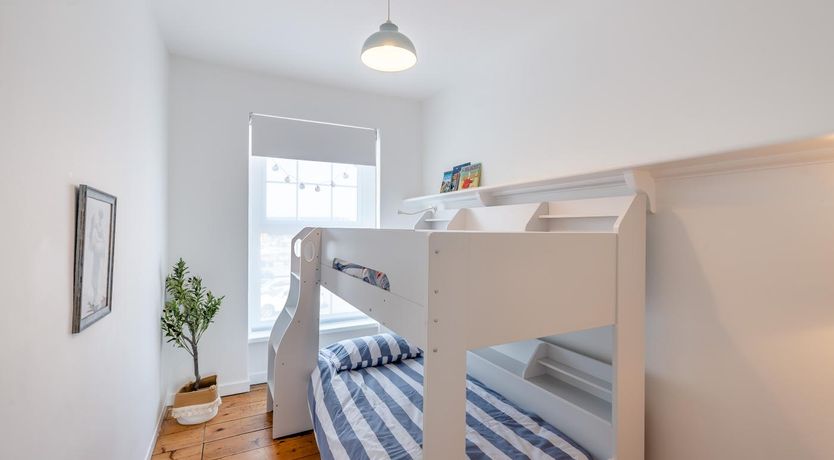 Photo of 4 Bed in Deal