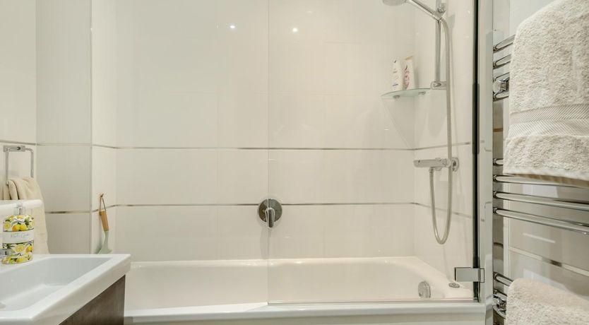 Photo of 1 Bed in Freshwater