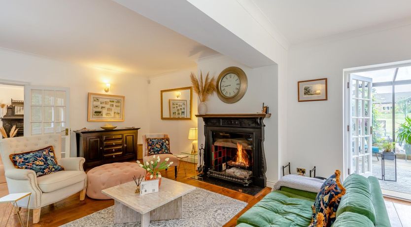 Photo of 8 Bed in Bozeat